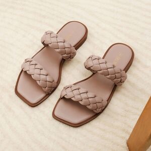 NEW DREAM PAIRS Womens 10 - Two Straps Square Toe Braided Flat Sandals